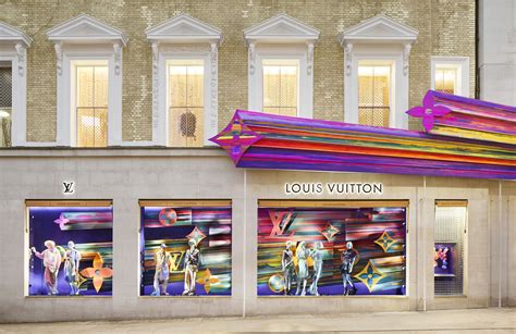 london louis vuitton store.